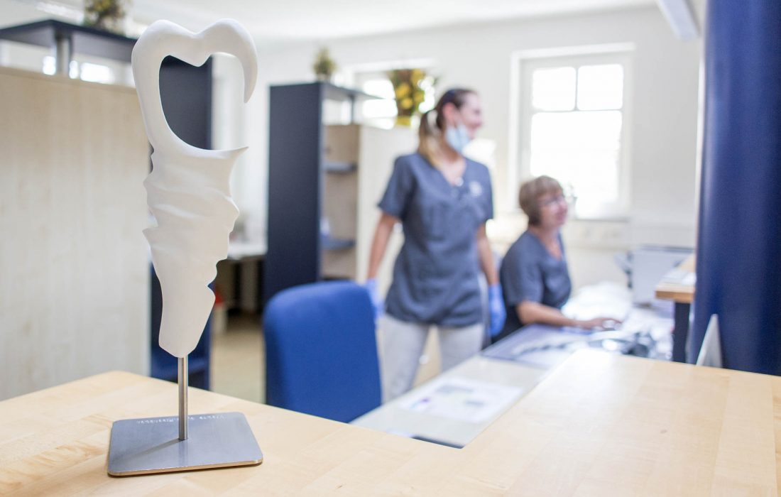 Zahn-Implantatzentrum-strahinovic-hüfingen-37
